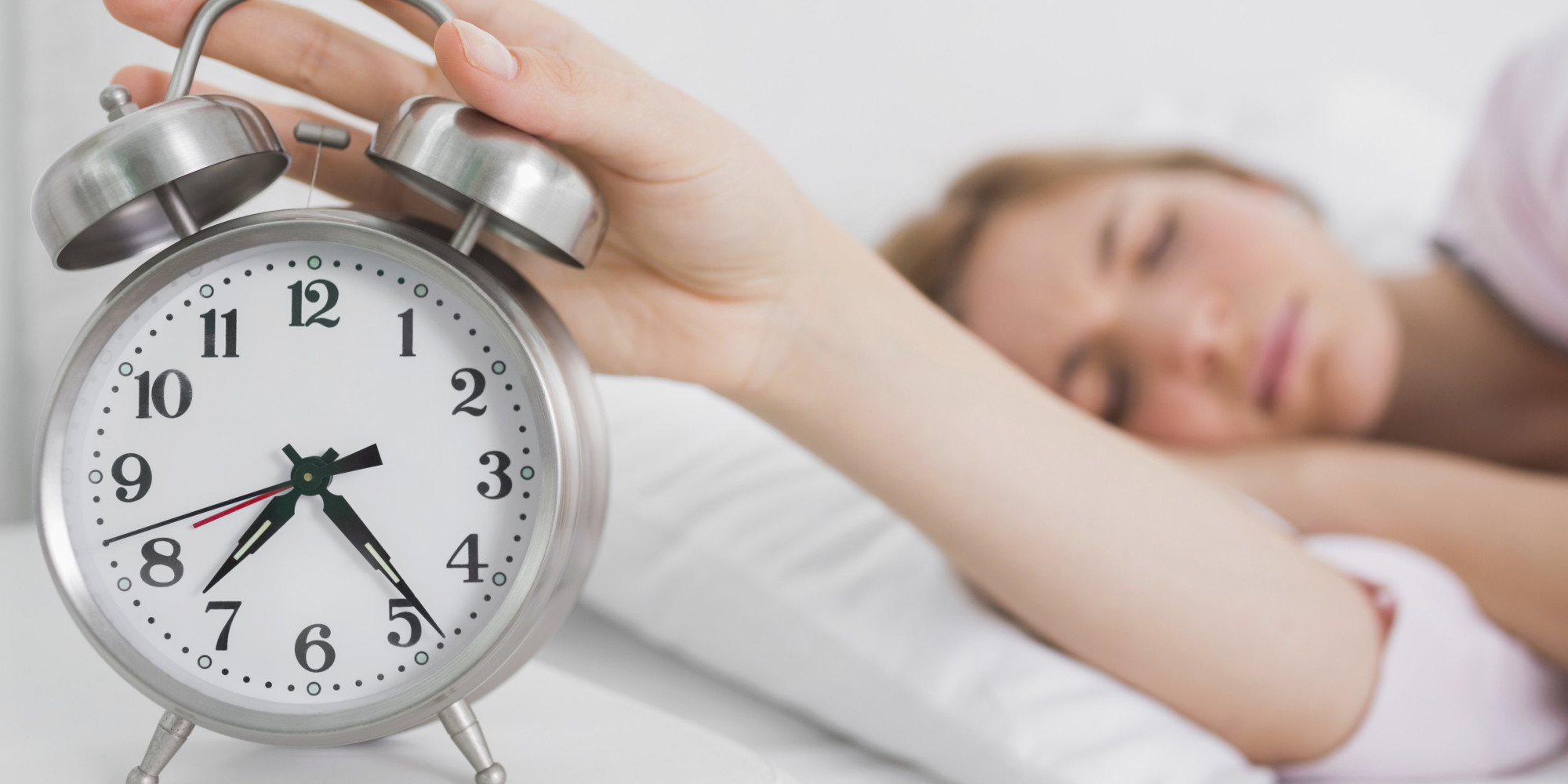 How can you save time using the snooze button?